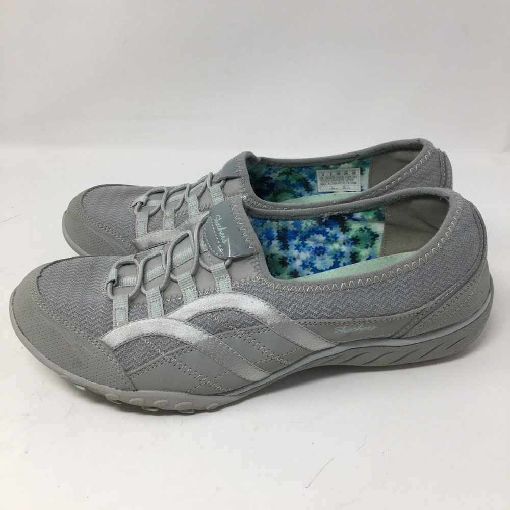 Skechers RELAXED FIT BREATHE-EASY SLIP-ON Size 9